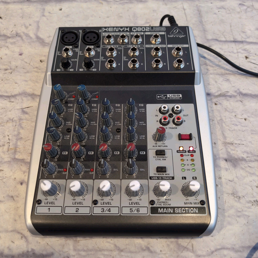 Behringer Xenyx Q802 USB Mixer with Power Supply