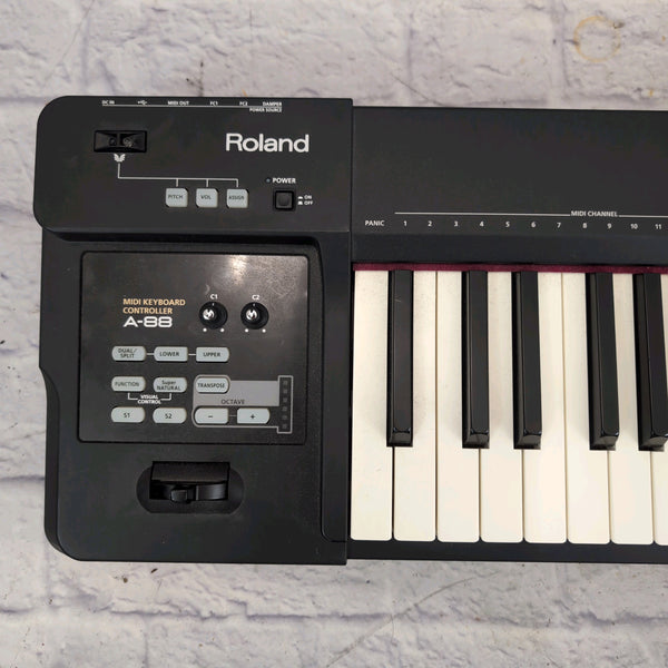 Roland A-88 MIDIキーボード Roland A-88 MIDI Keyboard Controller | Music & Arts