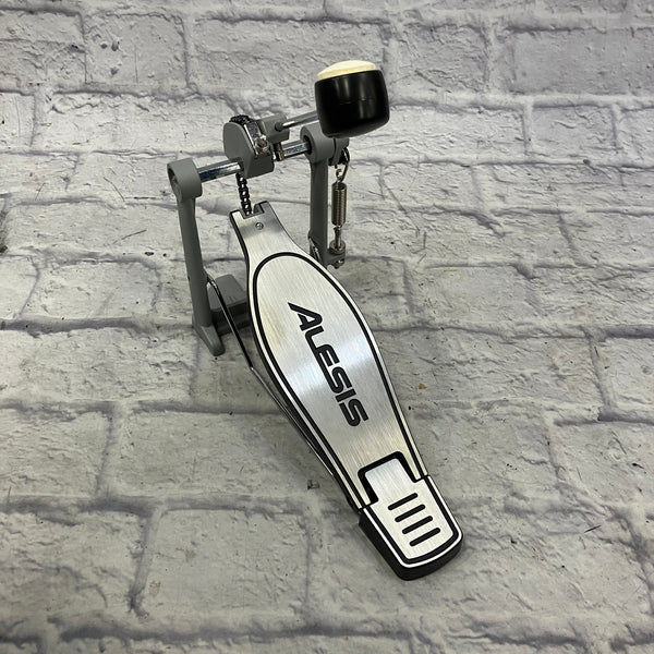 alesis kick pedal Alesis KP1 Chain drive kick drum pedal