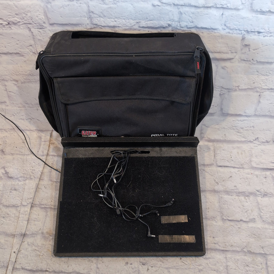 Gator Pedal Tote Pedal Board with Power Supply and Bag