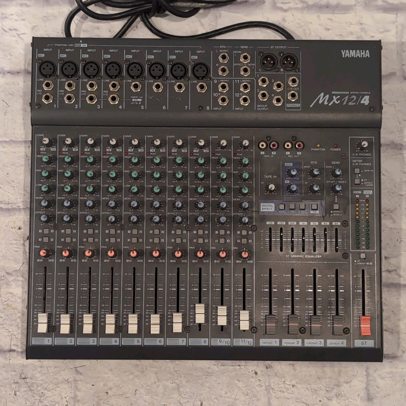 Yamaha MX12/4 12-Channel Mixer Mixing Board w/ DSP