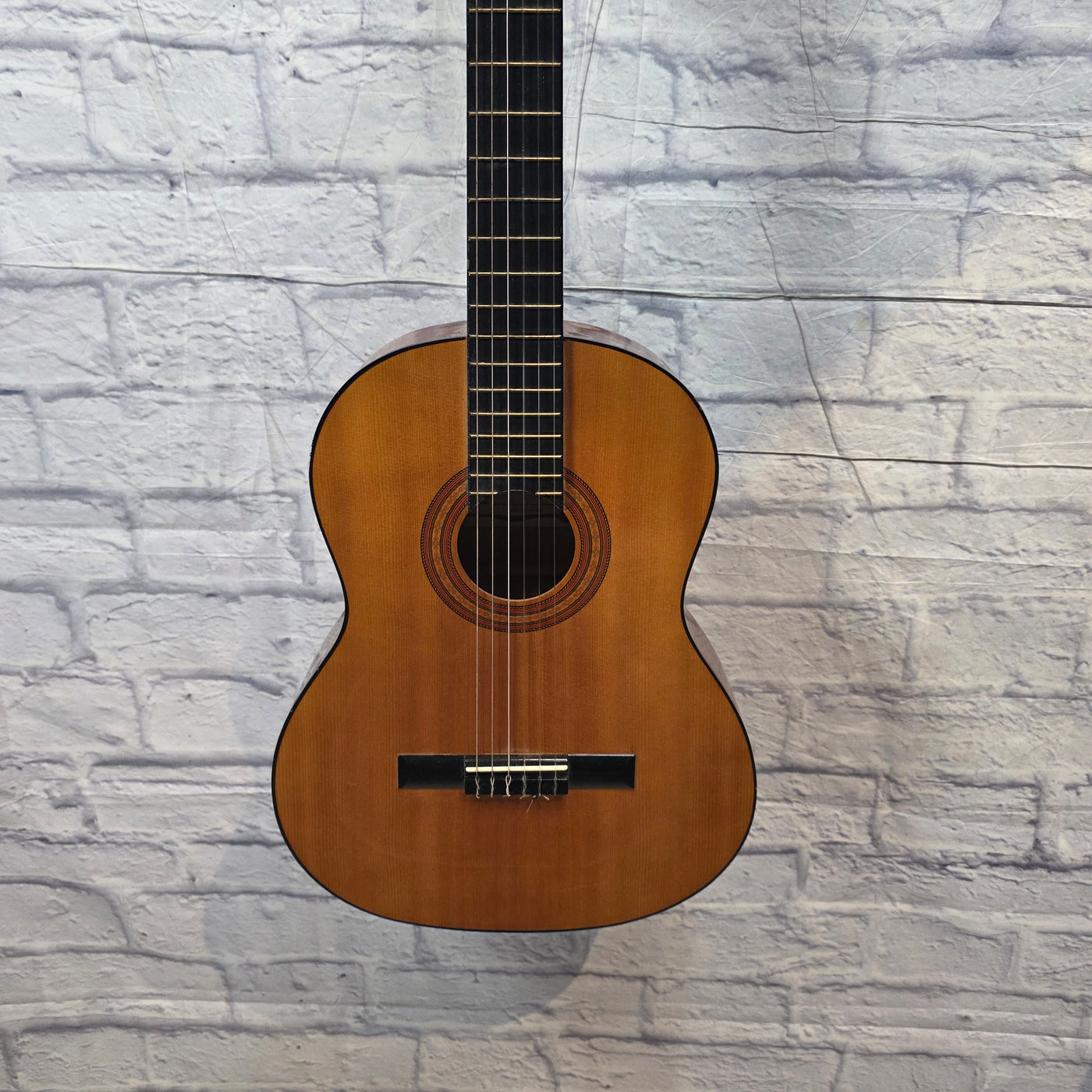 Gremlin GC10 Classical Acoustic Guitar