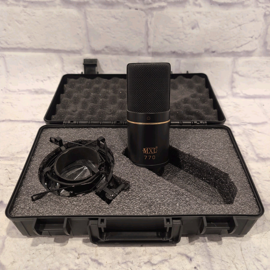 MXL 770 Small-Diaphragm Cardioid Condenser Vocal Microphone Black w/ Shockmount and Case