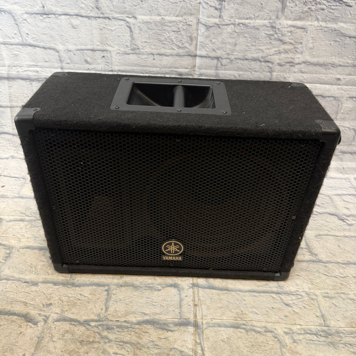 Yamaha BR12M Passive Speakers 1x (15 Wedge Size)