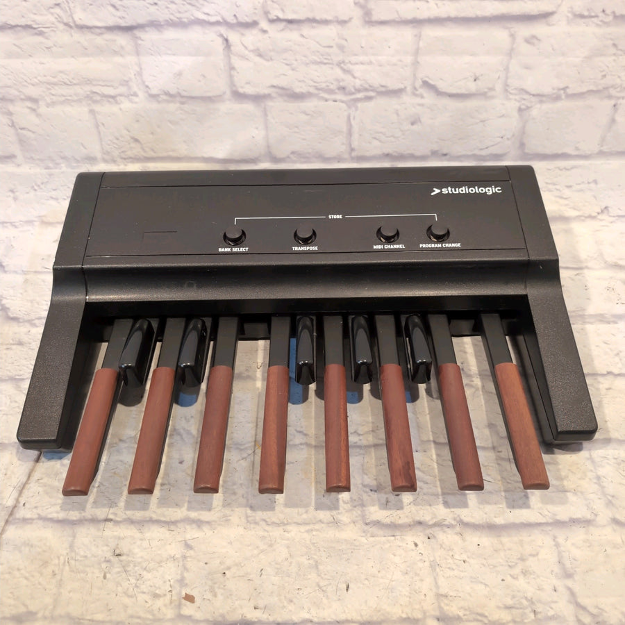 Studiologic MP-113 MIDI Foot Pedals Organ Keyboards Pedalboard