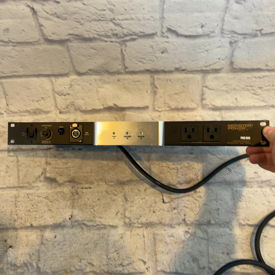 Monster Power Pro 900 Power Conditioner