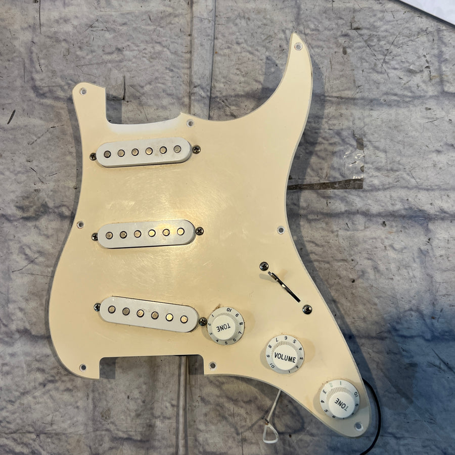 Unknown Loaded Strat Pickguard Aged White Single Ply Pickguard