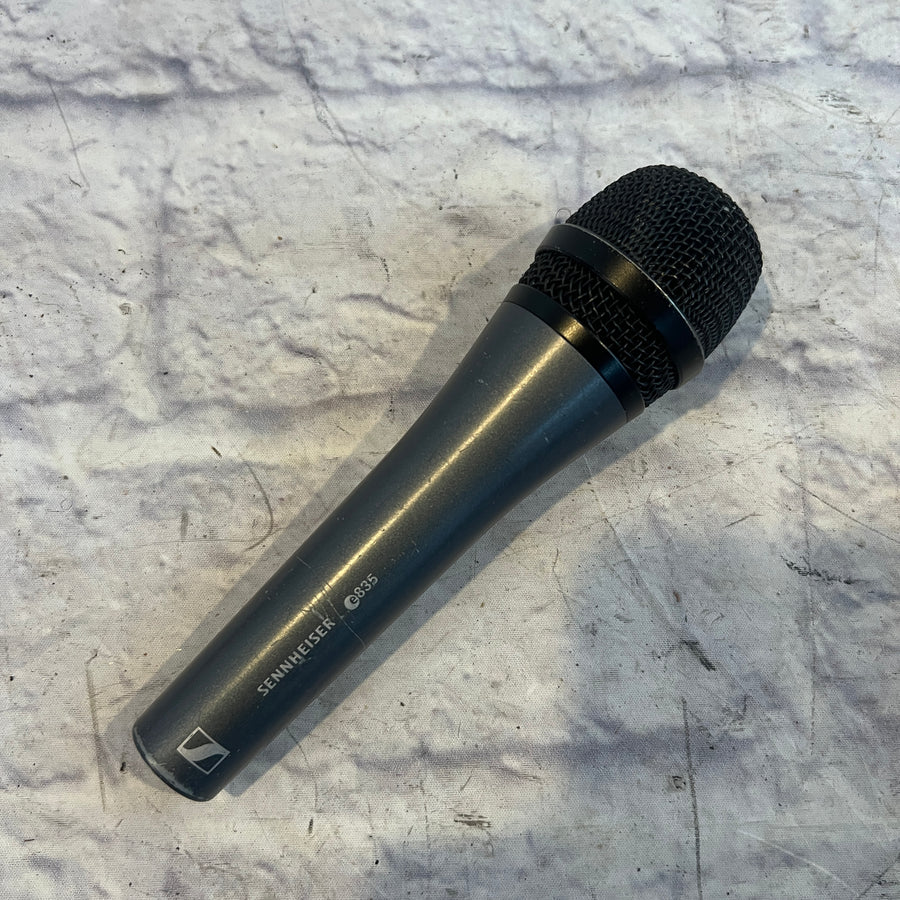 Sennheiser E835 Dynamic Vocal Microphone