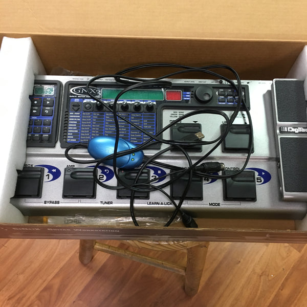 Digitech GNX3 MultiFX w/ PS & Box