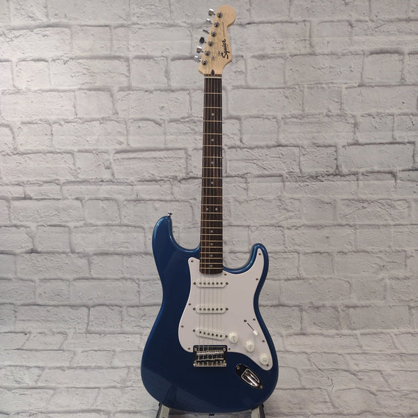 Squier bullet strat deals blue