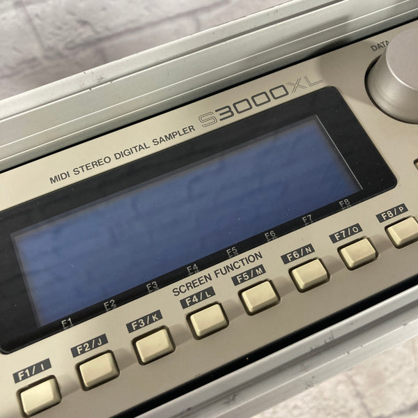Akai S3000XL Rackmount Sampler w/ Gator Case - Evolution Music