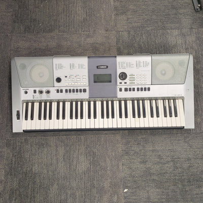 Yamaha PSR-E413 61-Key Electronic Keyboard