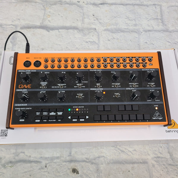 Behringer Crave Analogue Semi-Modular Synth - Evolution Music
