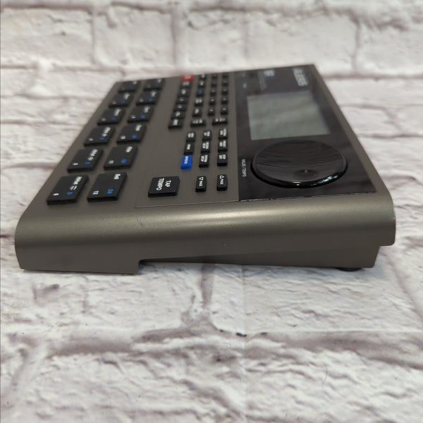 Alesis SR18 Drum Machine Evolution Music