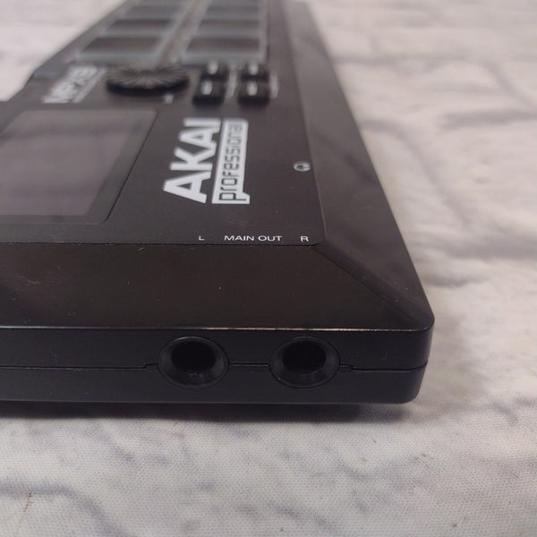 Akai MPX8 SD Sample Player - Evolution Music