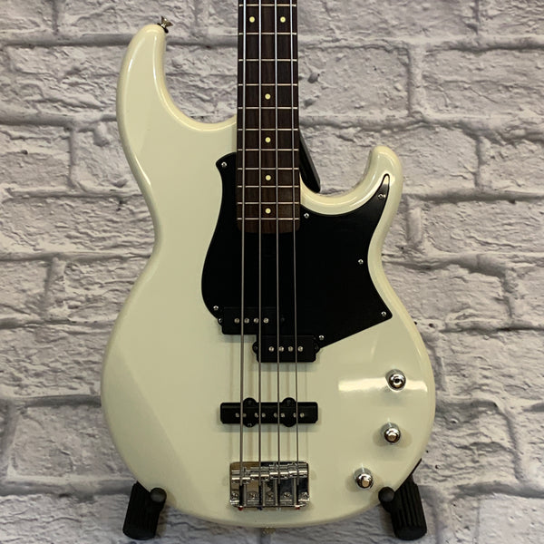 YAMAHA BB234 カスタム（GOTOHブリッジ＆純正クリームPG） Yamaha BB234 Electric Bass Vintage White Black Pickguard | Guitar