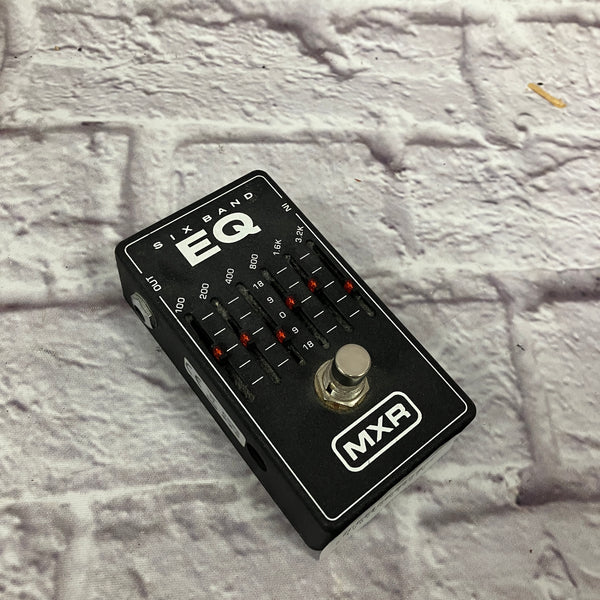MXR M109s Six Band EQ Pedal - Evolution Music