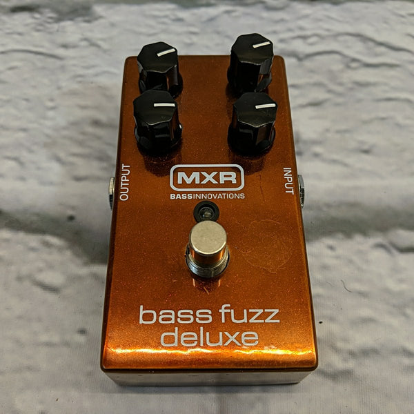 MXR Bass Fuzz Deluxe - Evolution Music