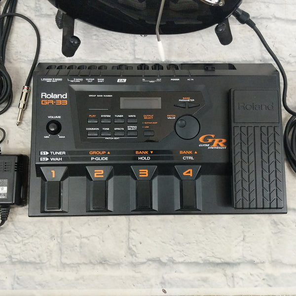 Roland GR-33 Guitar Synth with SKB Case - Evolution Music