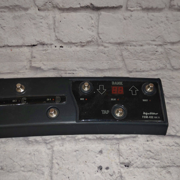 ギター Hughes & Kettner FSM-432 MK III Hughes & Kettner FSM-432 MK III Footswitch - Evolution Music
