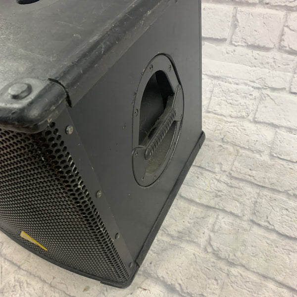 Behringer Eurolive B1200D 12