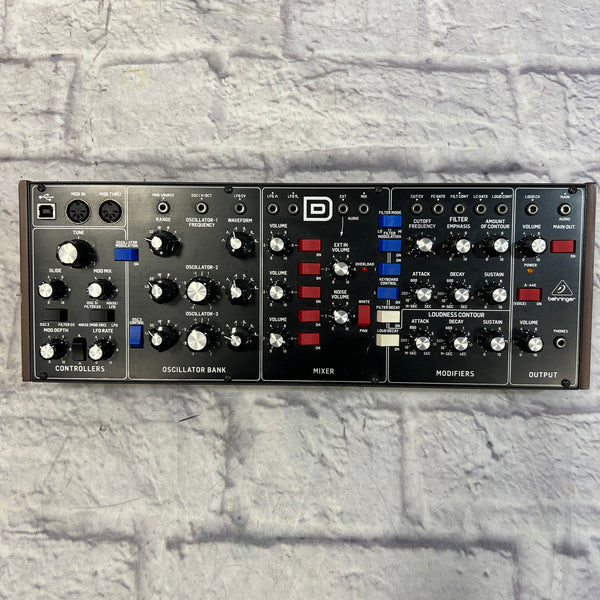 ✨美品✨ Behringer model D シンセサイザー Behringer MODEL D アナログシンセサイザー BEHRINGER MODEL D