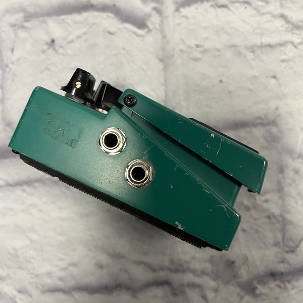 Boss TR-2 Keeley Mod Tremolo Pedal - Evolution Music