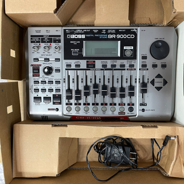 Boss BR-900CD Digital 8-Track Multitrack Recorder