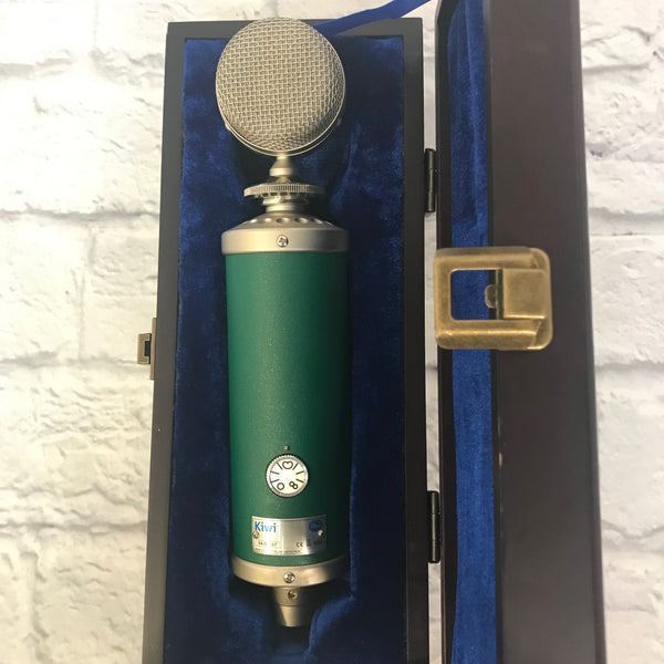 Blue Kiwi Large Diaphragm Multipattern Condenser Microphone