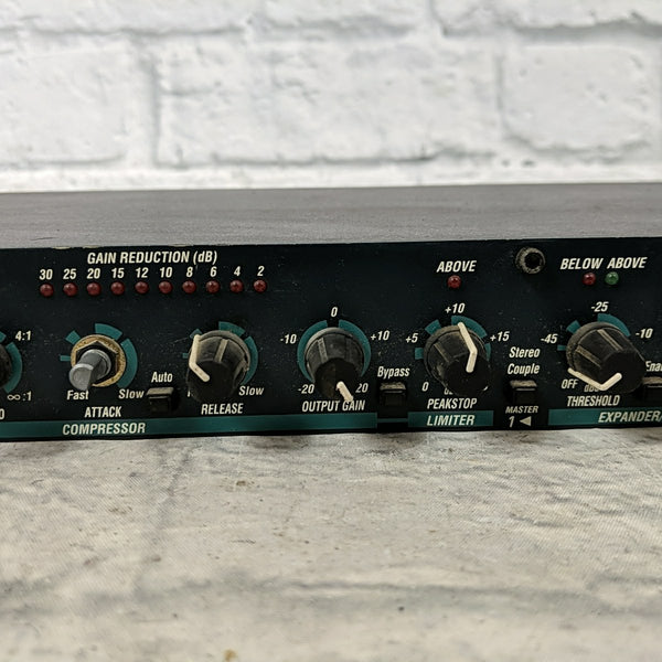 dbx 166XL Compressor / Limiter / Gate Rack - Evolution Music