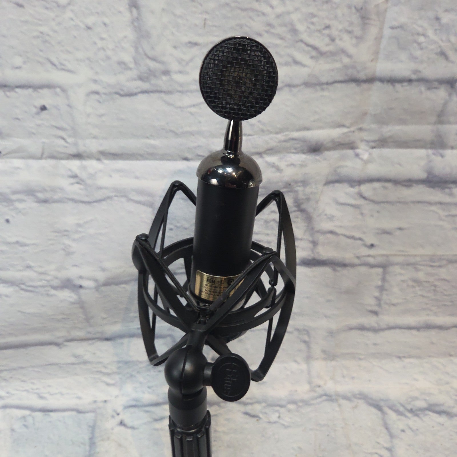 Blue "Blackout" Spark SL Large Diaphragm  Microphone
