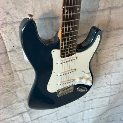 Rogue ST-3 Electric Guitar