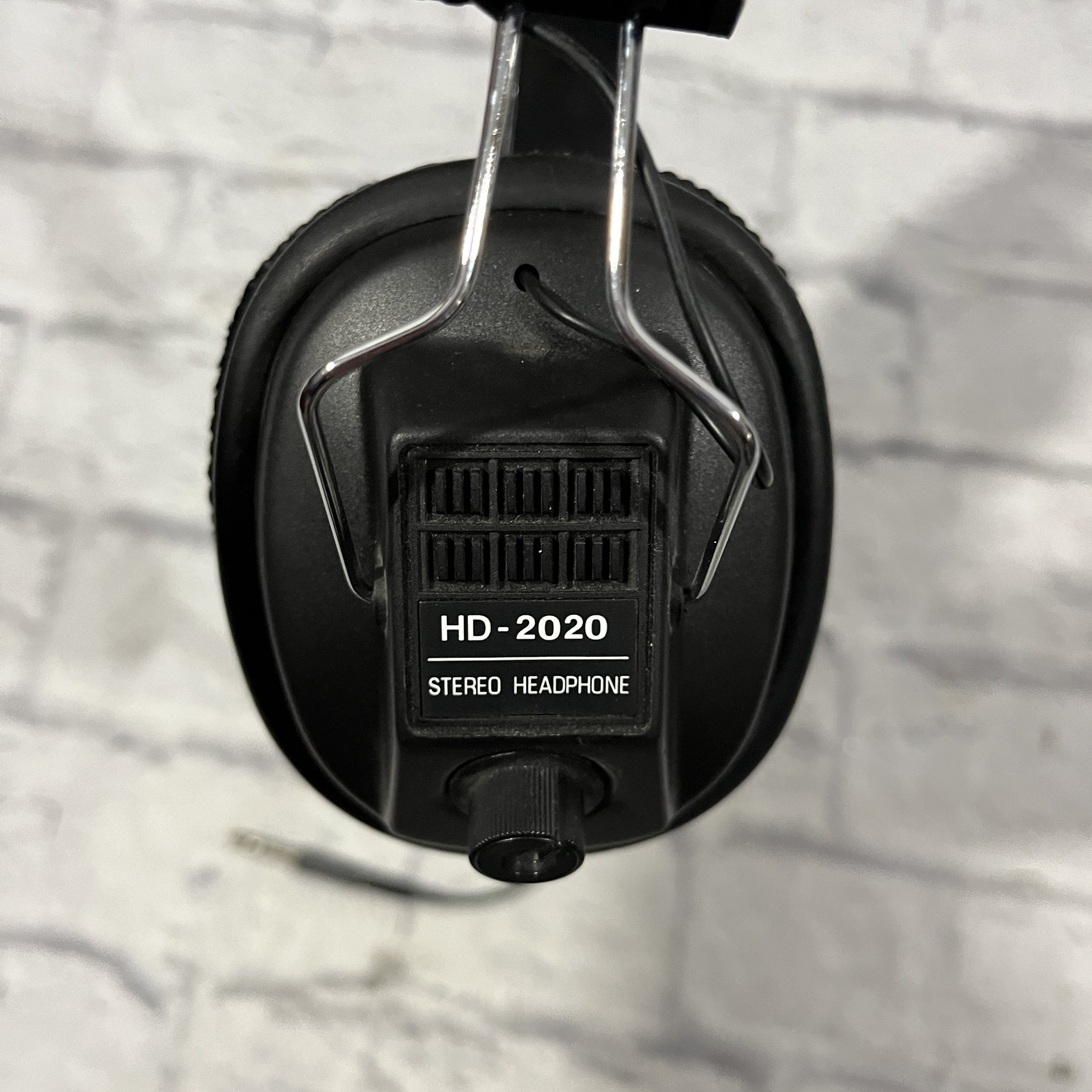 Unknown HD-2020 Headphones