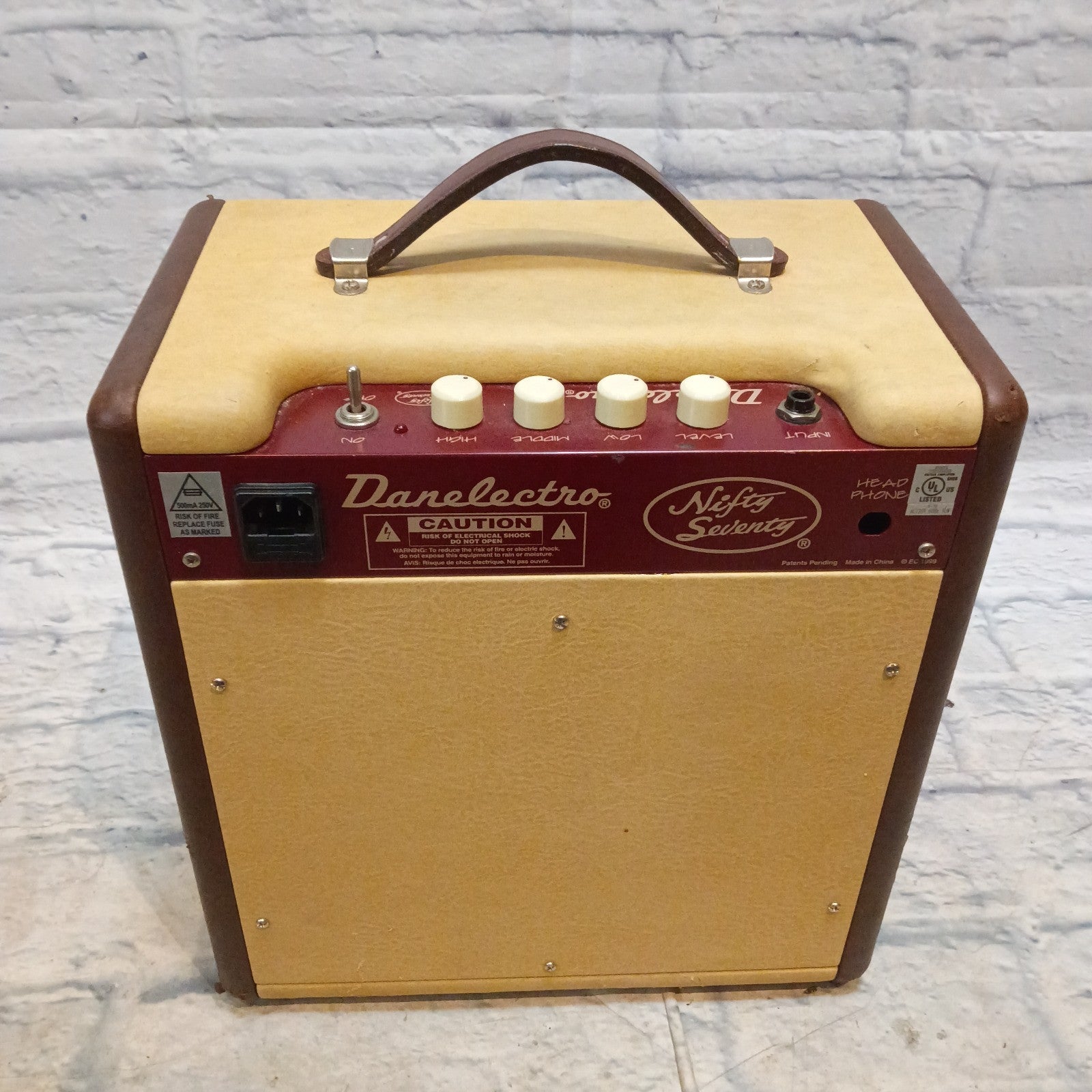 Danelectro Nifty Seventy Guitar Combo Amp