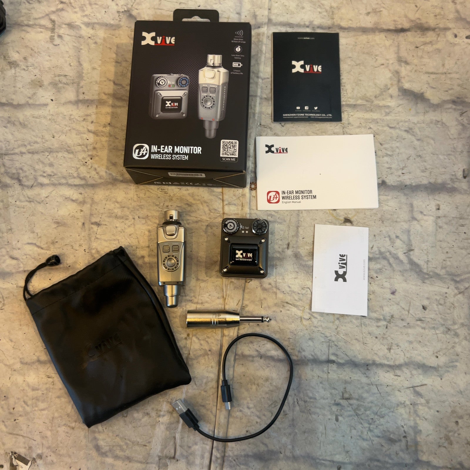 Xvive U4 In-Ear Monitor Wirelss System