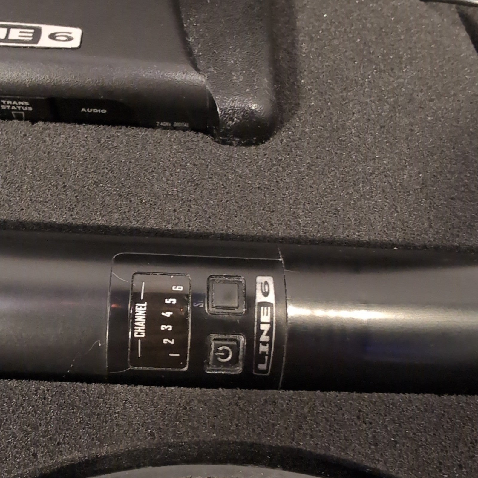 Line 6 XD-V30 Wireless Microphone System