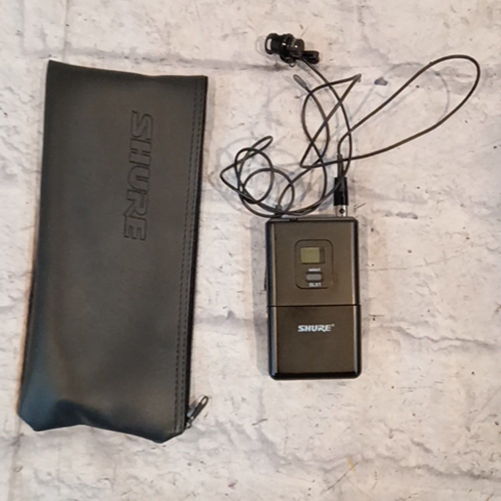 Shure SLX 1 Wireless Body Pack  Wireless Transmitter Pack