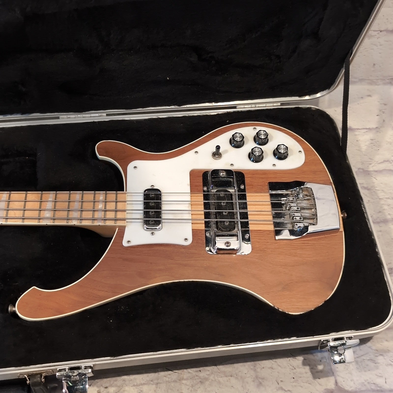 Rickenbacker 4003W 4 String Bass Guitar w/ Case