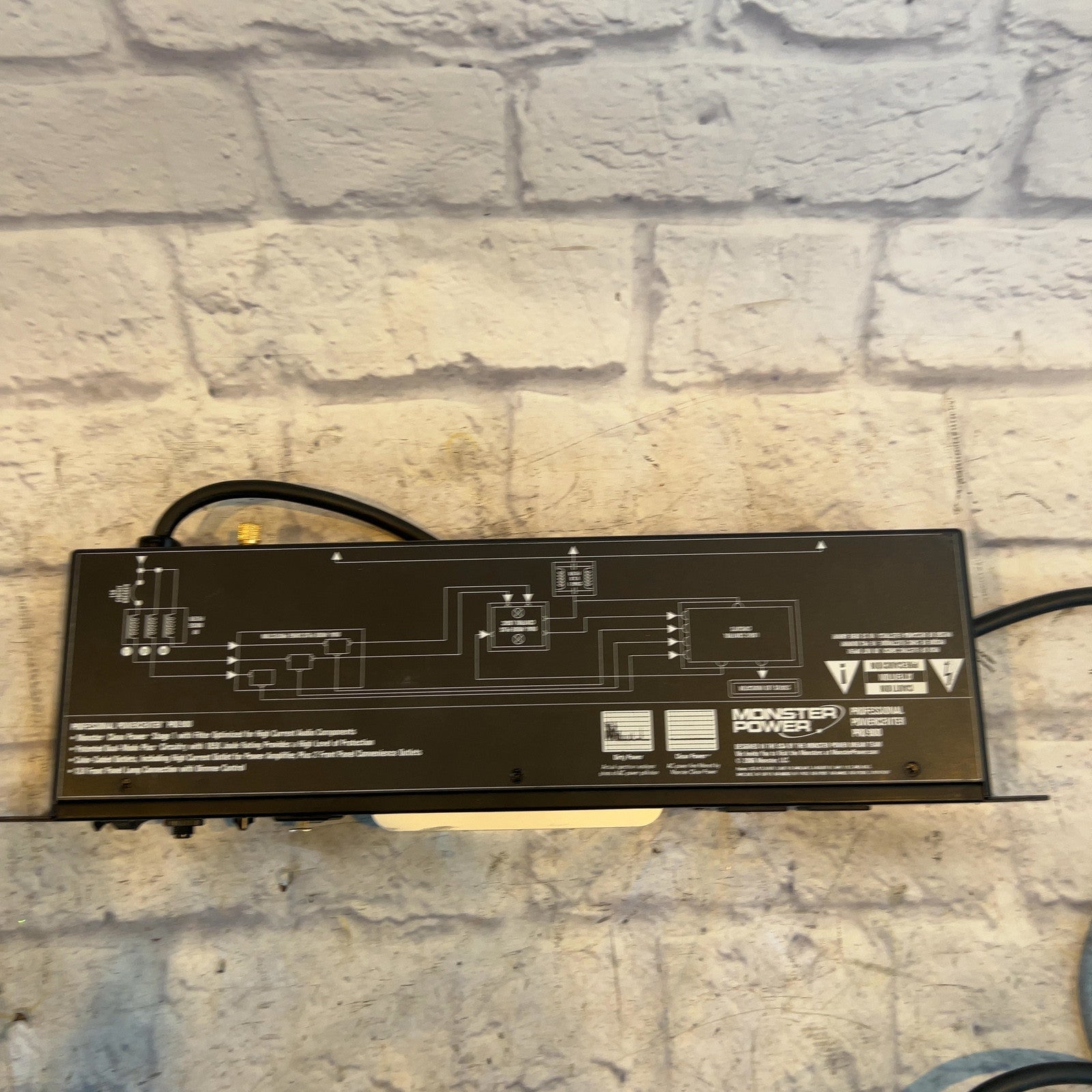 Monster Power Pro 900 Power Conditioner