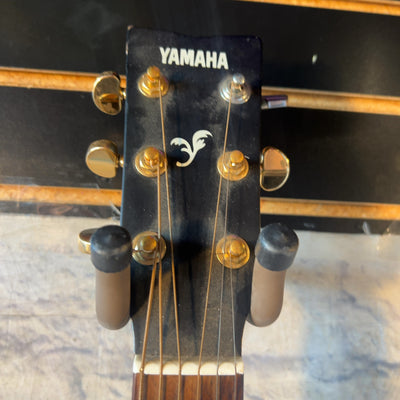 Yamaha F335 Acoustic Guitar