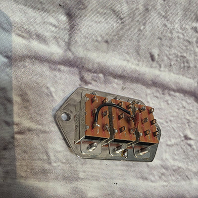 Fender 1960s-styled Jaguar 3-Way Switch Plate -  Electric Guitar Part