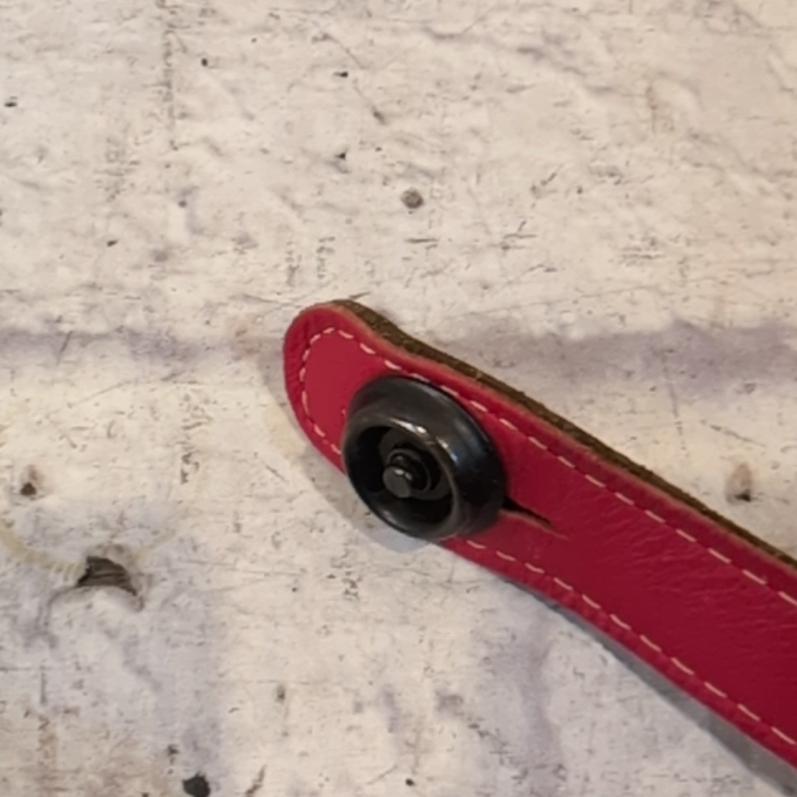 3" Music Notes SRV Stevie Ray Vaughn Red / White Strap w/ Dunlop Strap Locks