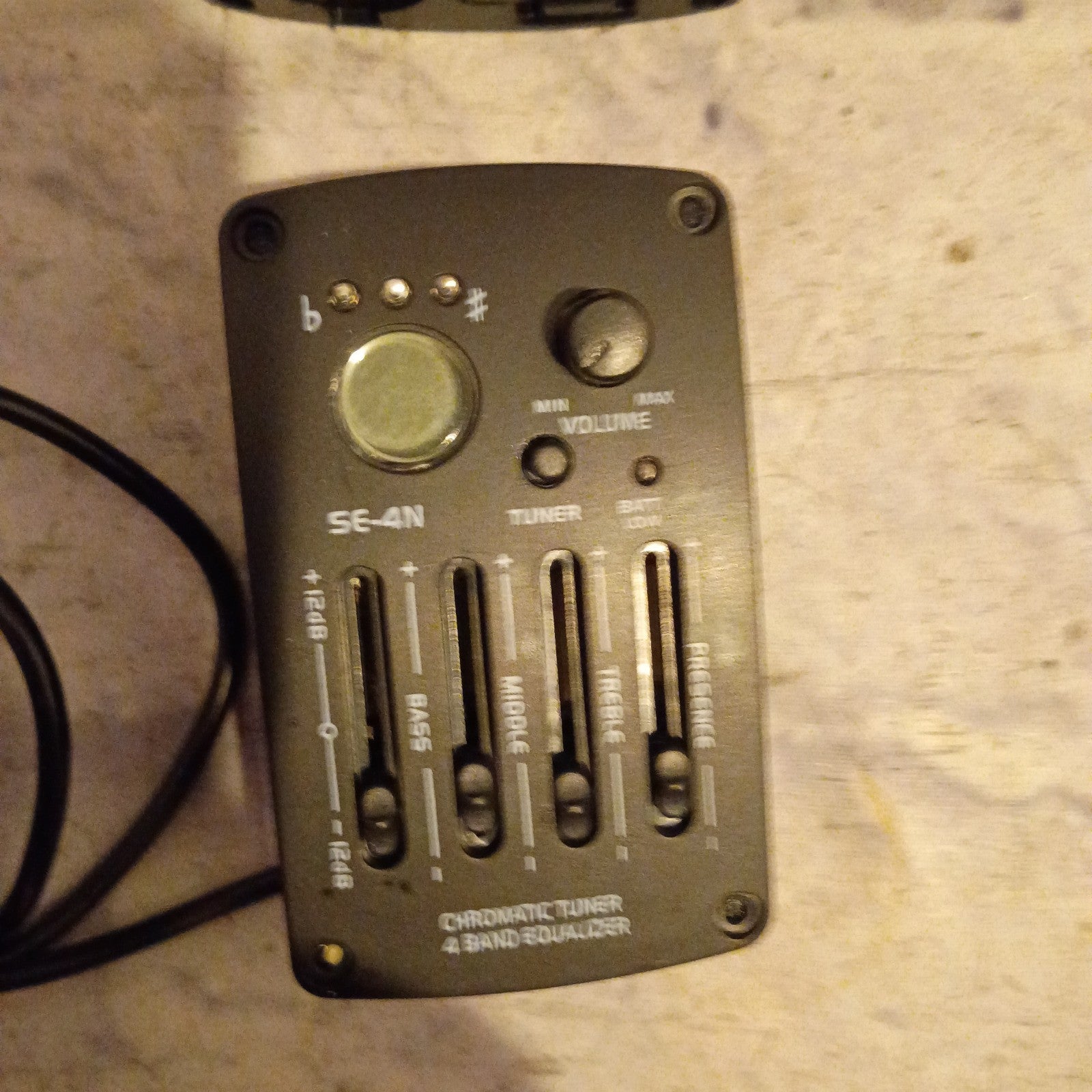 Unknown SE-4N Guitar Pickup 4 Bands EQ Preamp Tuner Parts