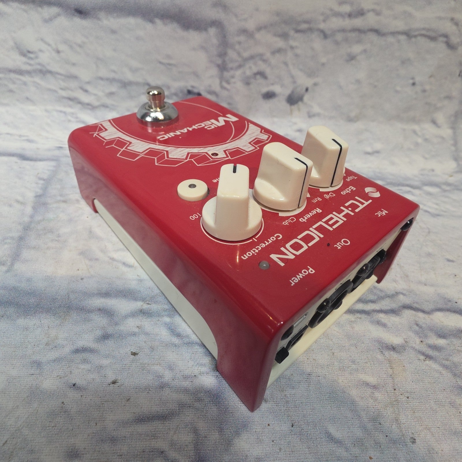 TC Helicon Mic Mechanic Delay Pedal