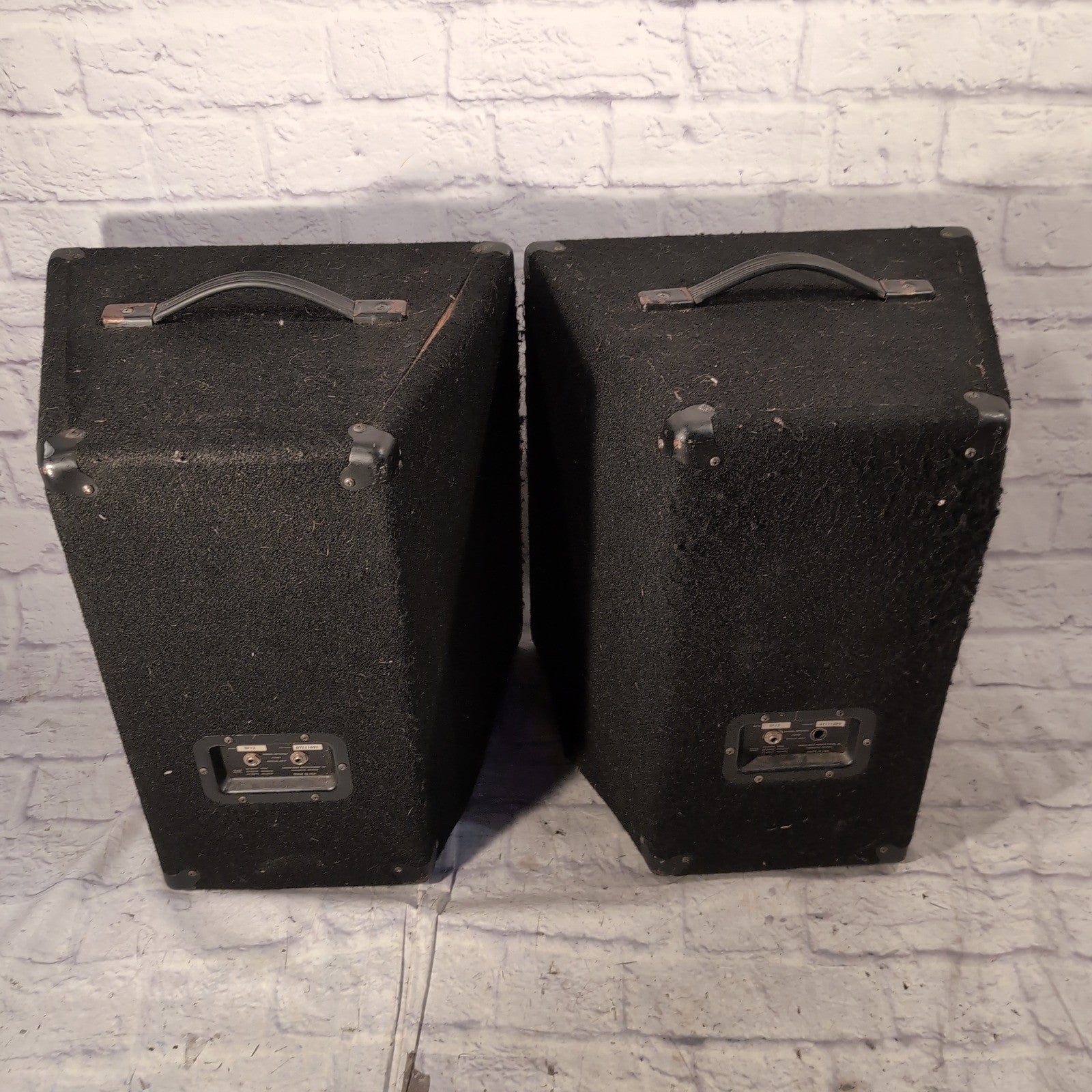 Yamaha SP-12 400W Passive Speaker Pair