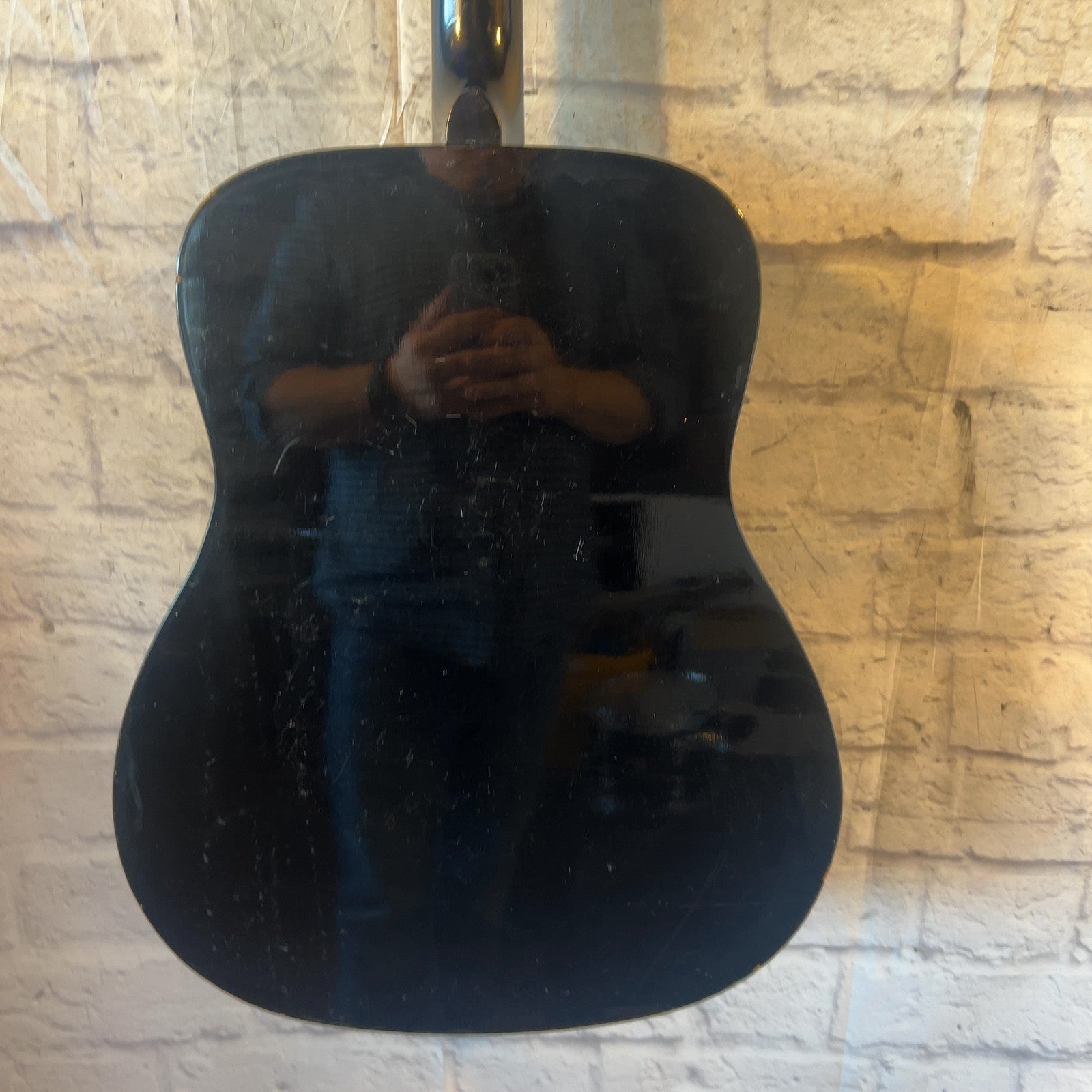 Yamaha F335 Acoustic Guitar