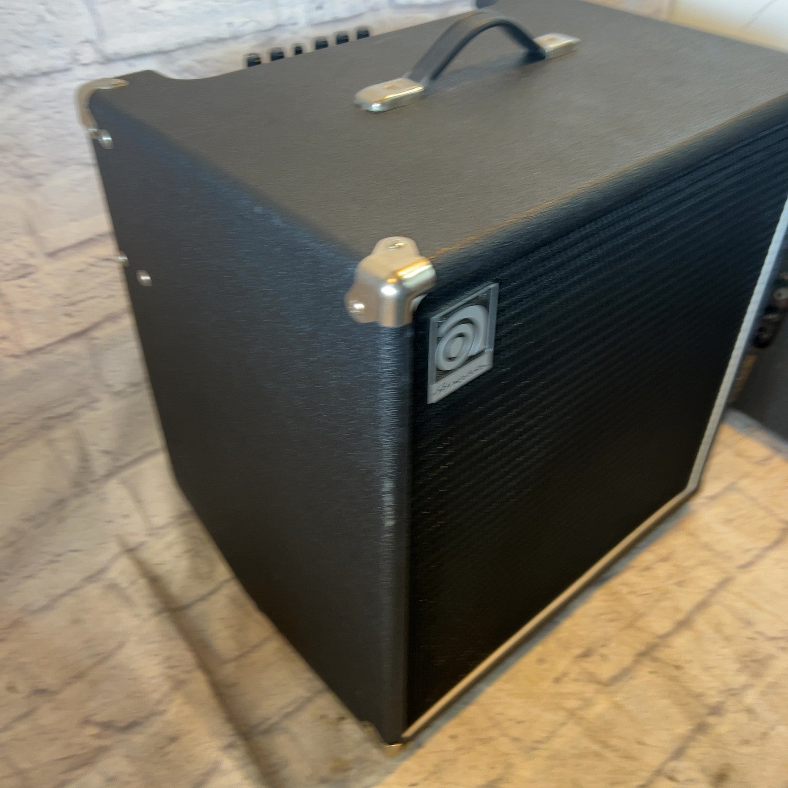 Ampeg BA115 V1 USA Made Bass Guitar Combo Amp