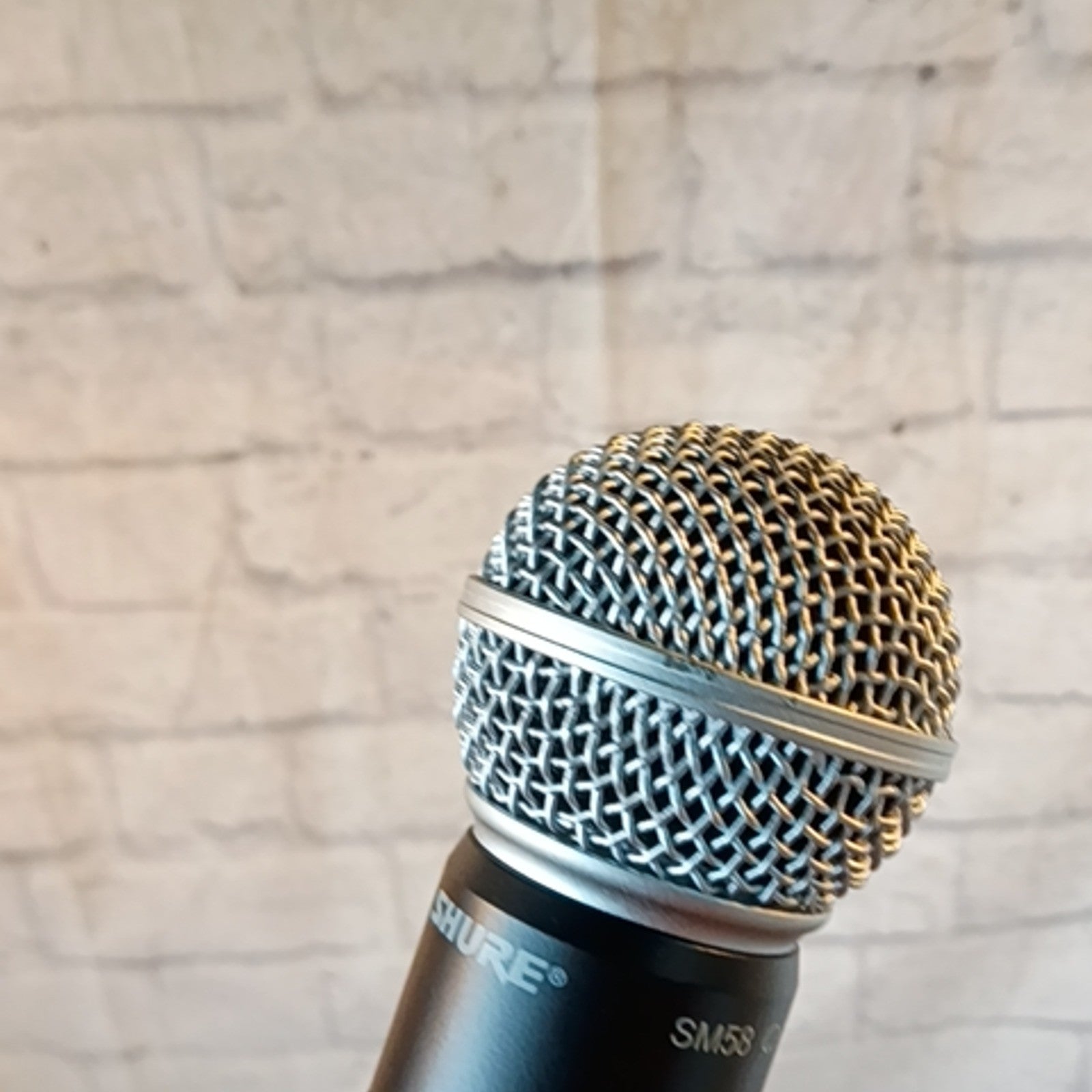 Shure SLX 2 SM58 Wireless Microphone