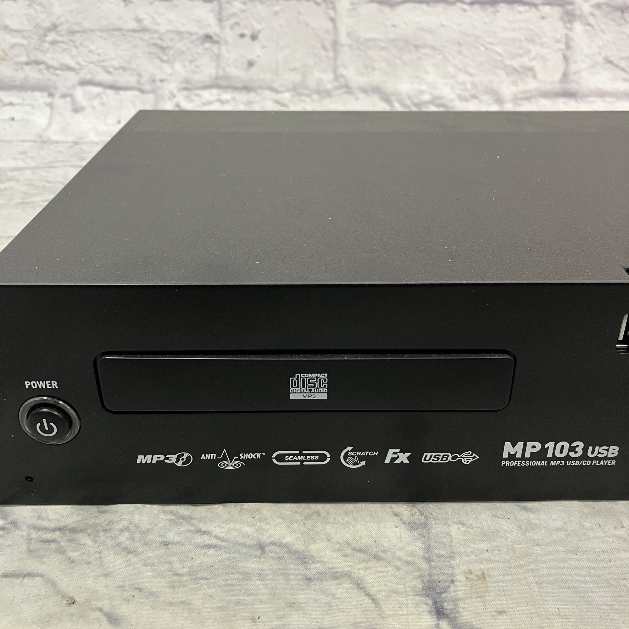 Numark MP103 USB DJ Rack