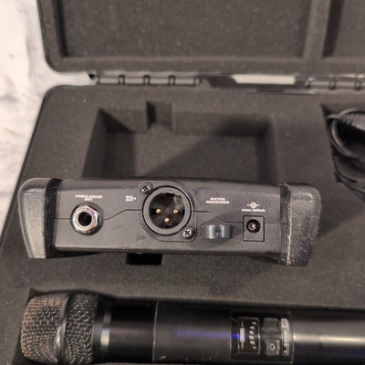 Line 6 XD-V30 Wireless Microphone System